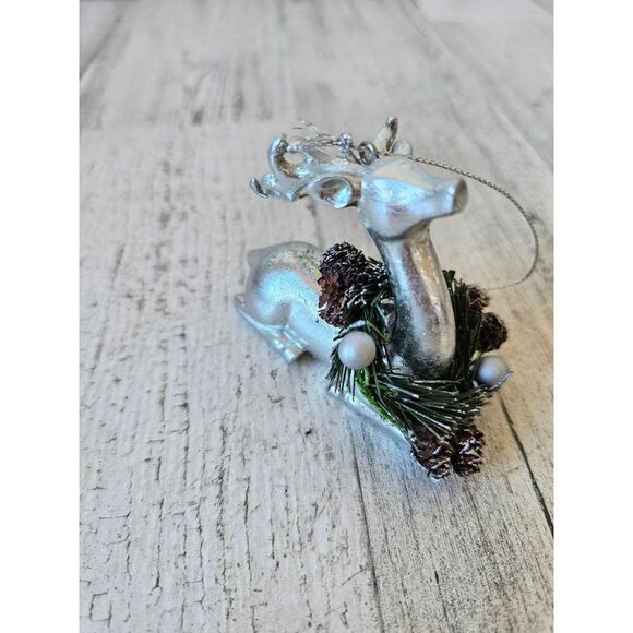 Silver reindeer wreath ornament Xmas tree - Picture 1 of 8